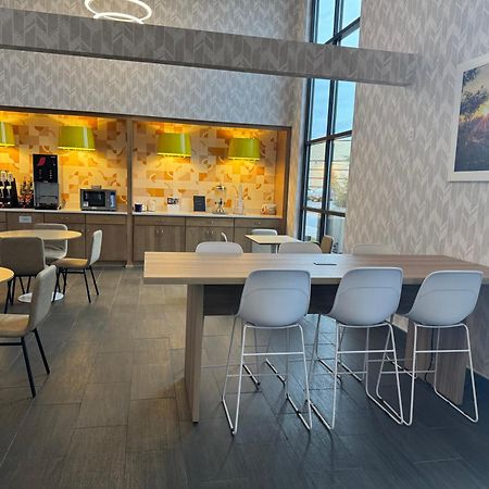 Days Inn & Suites By Wyndham Уосо Екстериор снимка