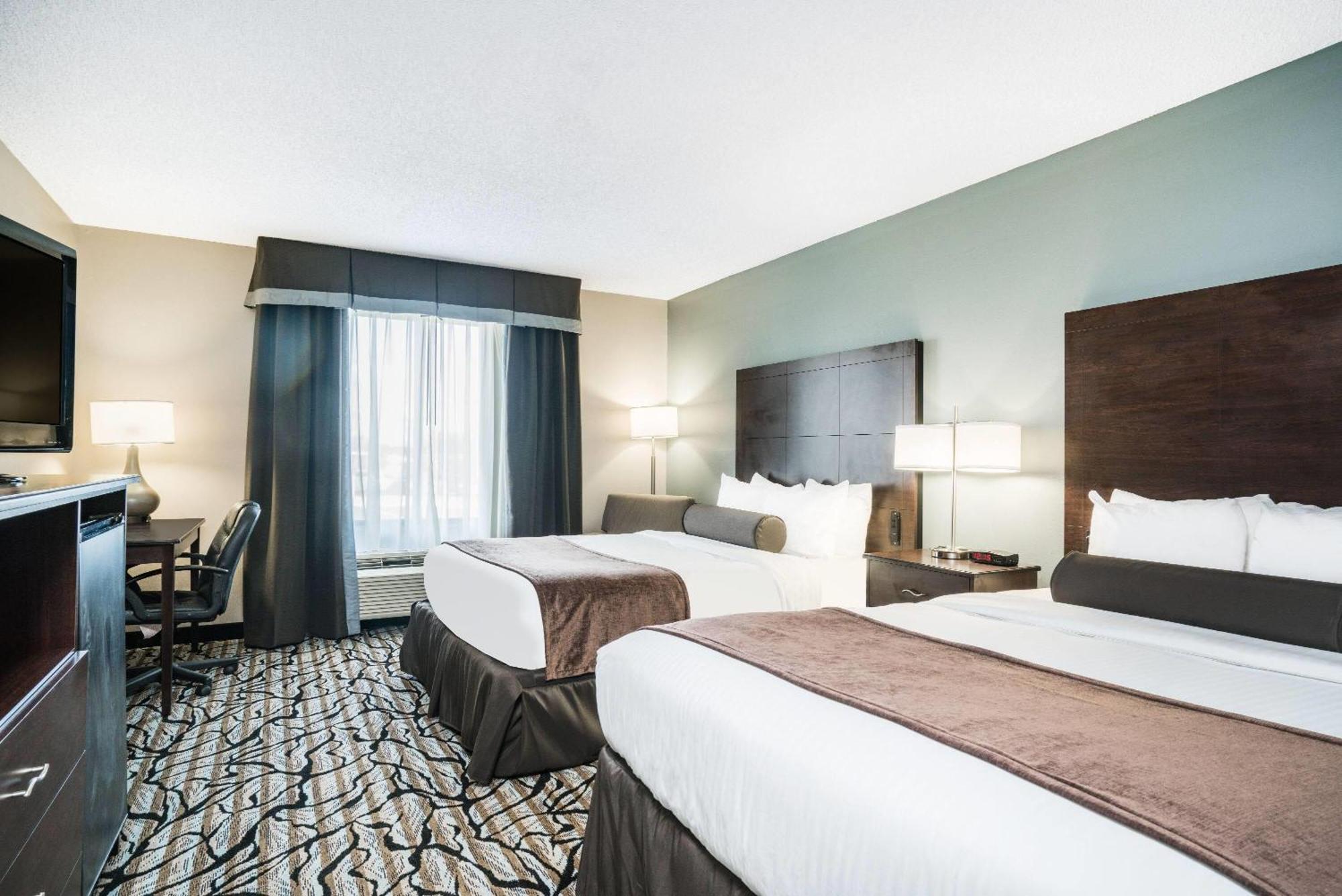 Days Inn & Suites By Wyndham Уосо Екстериор снимка