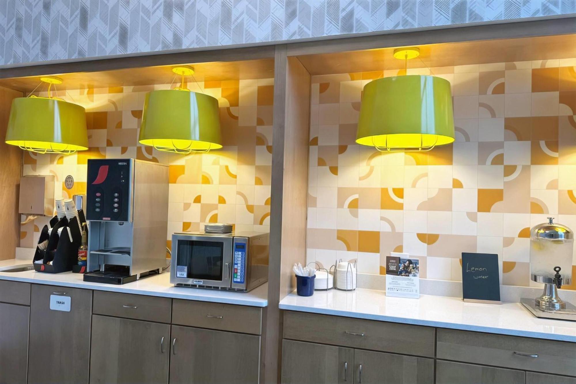 Days Inn & Suites By Wyndham Уосо Екстериор снимка