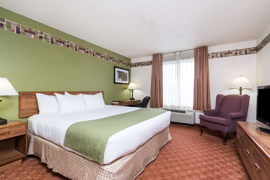 Days Inn & Suites By Wyndham Уосо Стая снимка